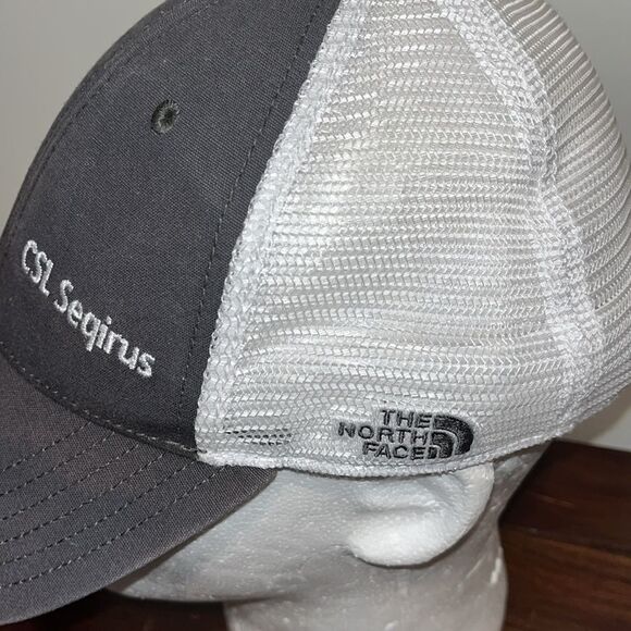 Old school North Face SnapBack mesh trucker low profile cap hat CSL Seqirus - Picture 2 of 4